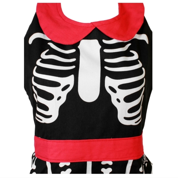 Miss Bones Apron - Picture 2 of 4